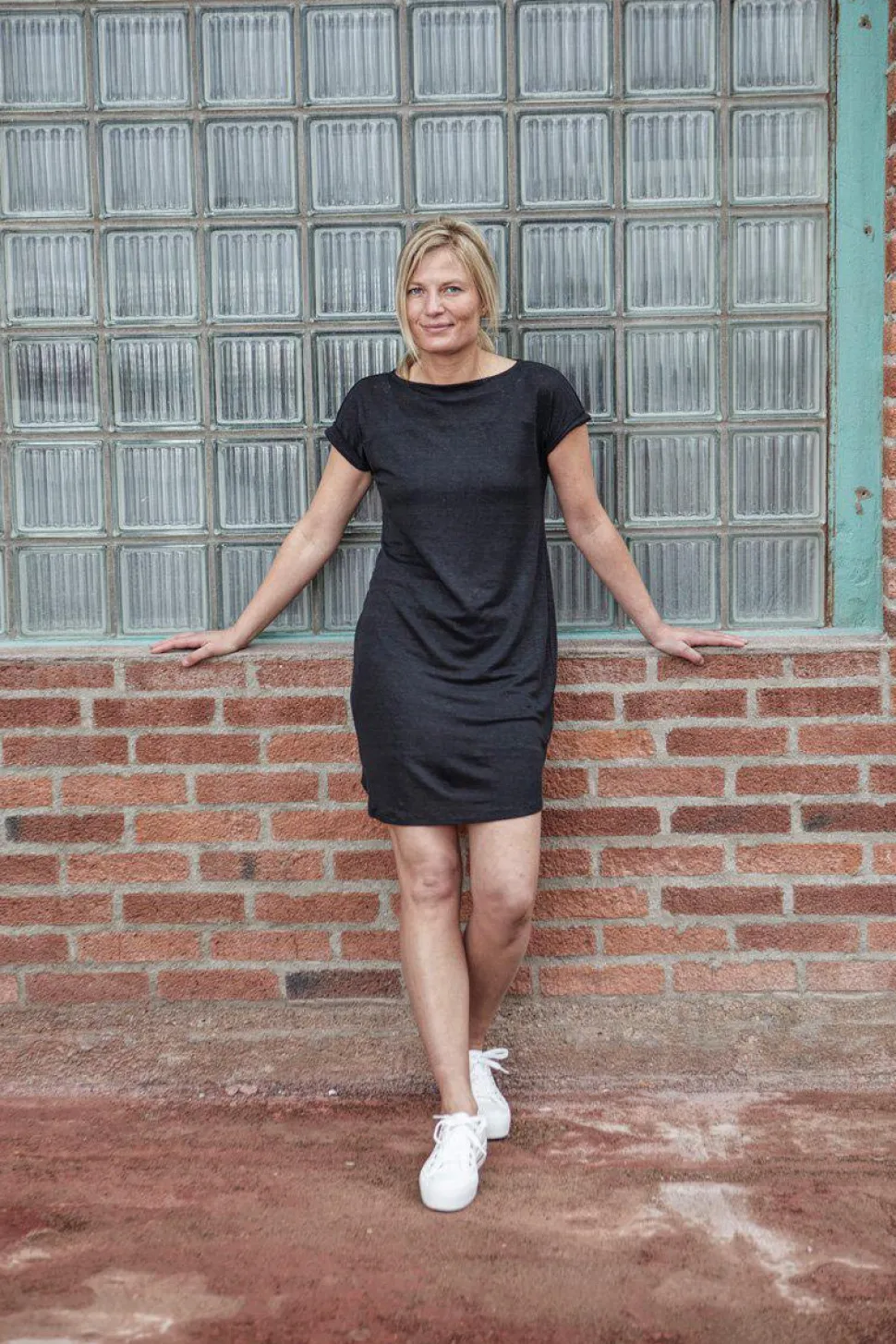 GY LIZ DRESS — BLACK